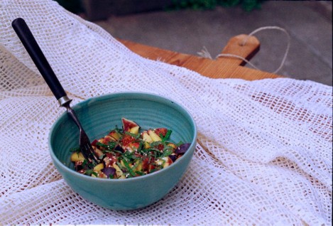 Food Photography analogue Feigen-Pfisich Salat